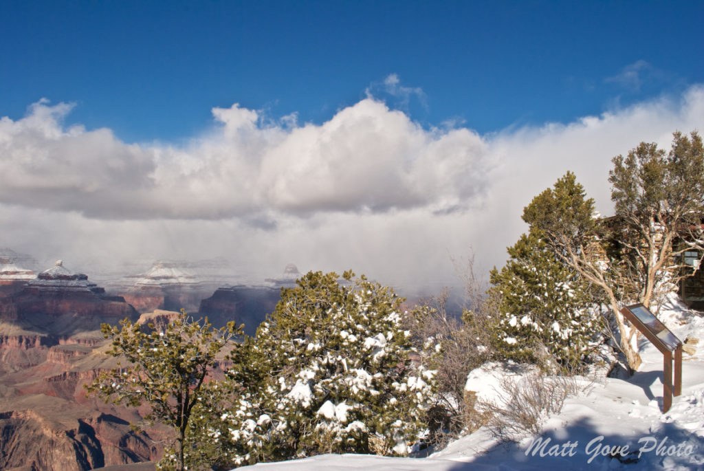 Spectacular view along the Grand Canyon's Rim Trail