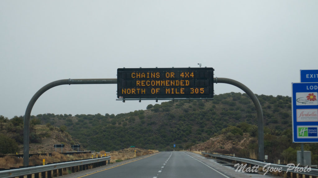 ADOT sign on I-17 recommending chains or 4x4 in heavy snow