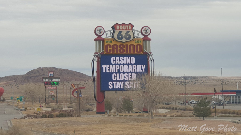 Sign indicating a closed casino on my COVID-19 road trip in New Mexico