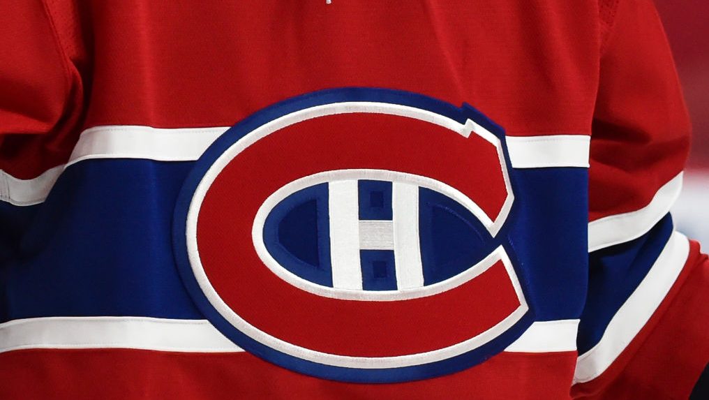 A Montreal Canadiens home jersey shows a textbook example of color theory